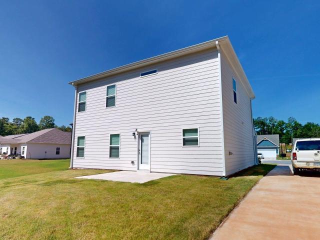 662 Blackshear Trail