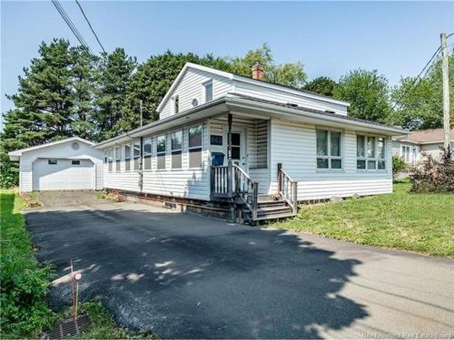 662 Evangeline, Dieppe, NB, E1A 1Z7 house for sale | Listing ID NB145307 | Royal LePage