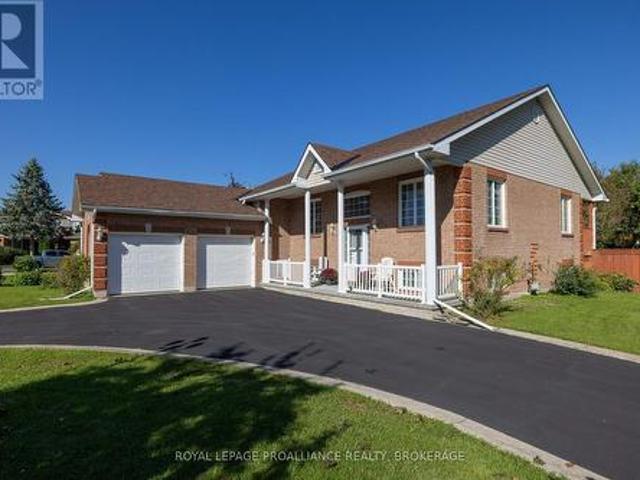 662 Millbrook Crescent, Kingston East Gardiners Rd, ON, K7M 7Z8 house for sale | Listing ID X13835 | Royal LePage