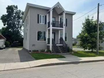 662 Rue Taché, Saint Pascal, QC, G0L 3Y0 house for sale Lis.
