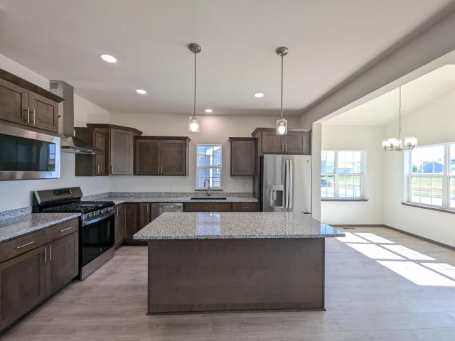6634 Linnet Ln, Middleton, WI 53562 | MLS #1993