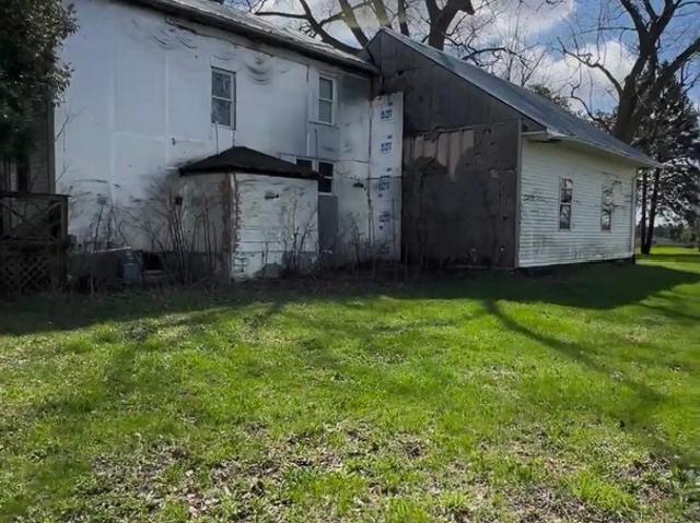 6636 S Center Road