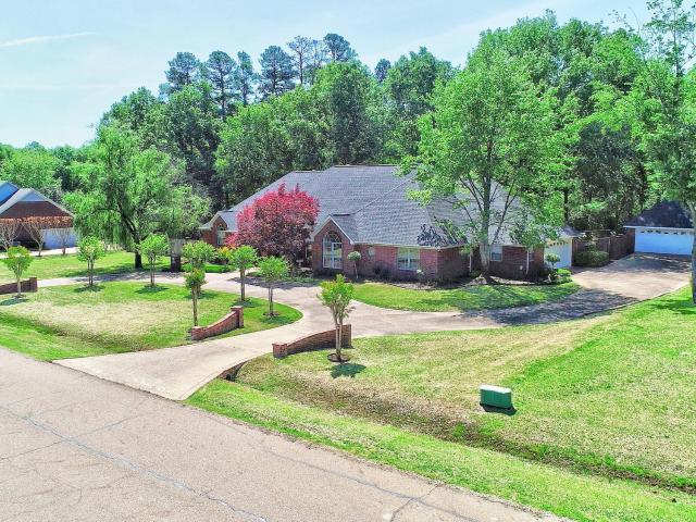 6632 Lakeridge Drive