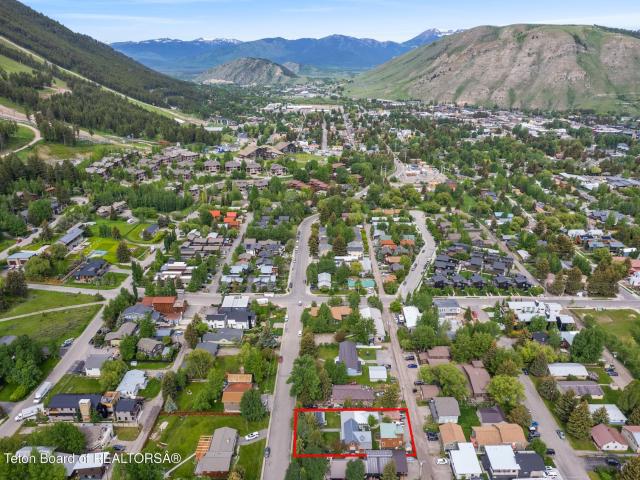 663&665 E KELLY Avenue, Jackson, US, WY