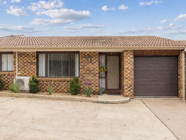 6/63 Macquoid Street, Queanbeyan