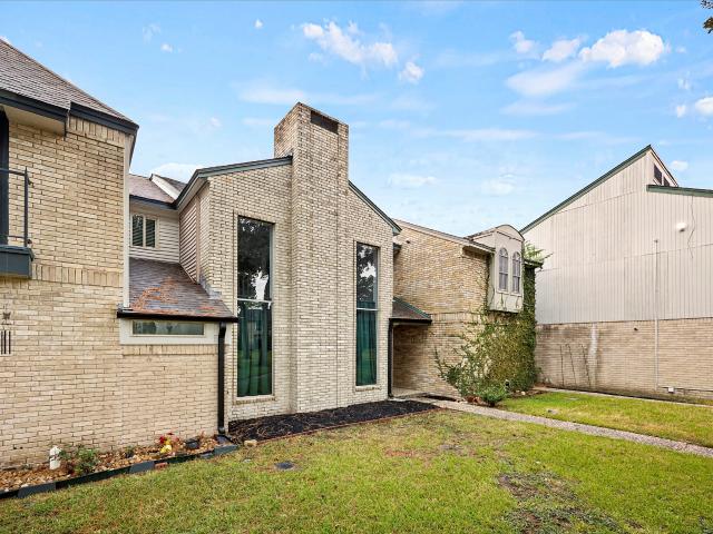 664 N Eldridge Parkway