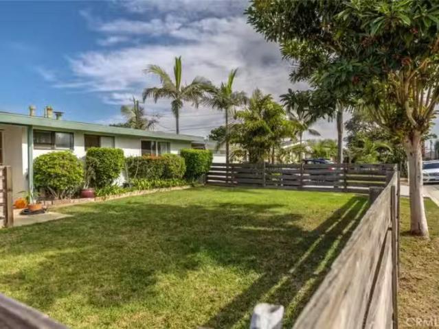 664 ROSS ST, COSTA MESA, CA 92627