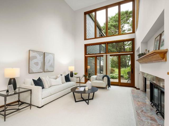 6658 Smithtown Road