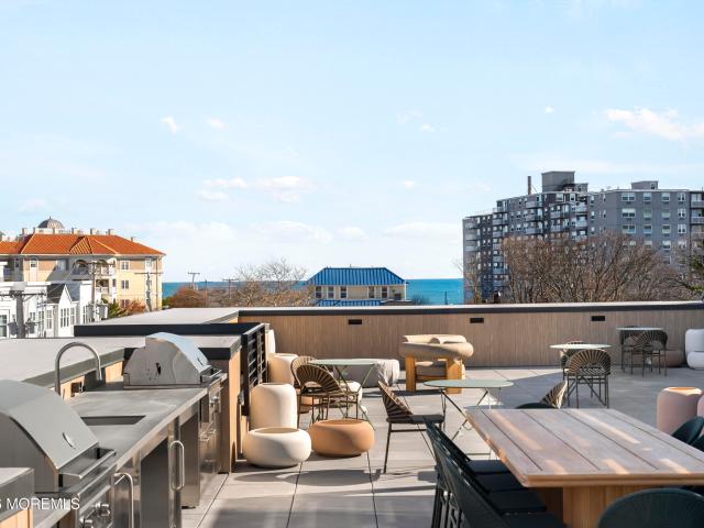 665 2nd Avenue Unit 208