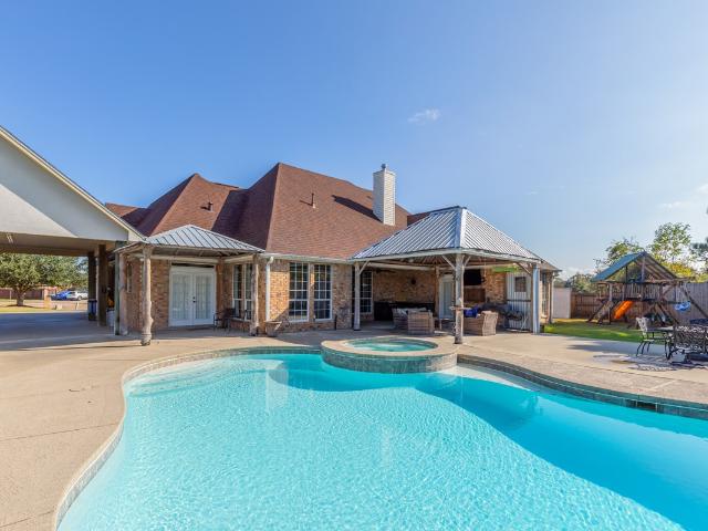 665 Winchester Drive