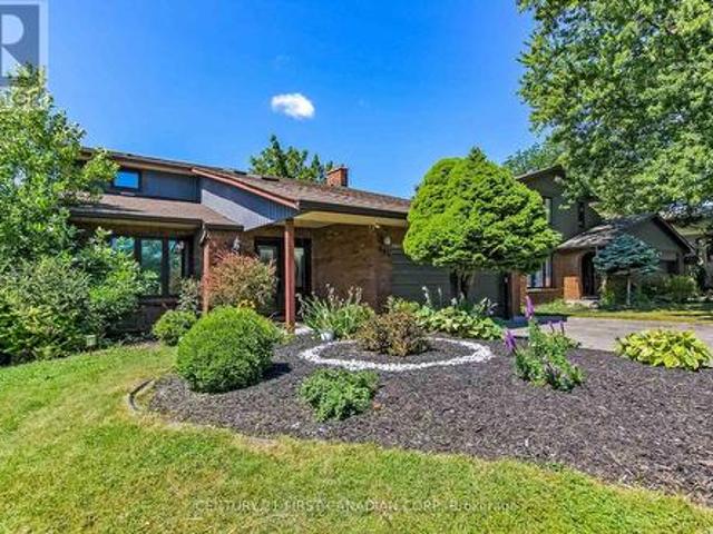 665 Upper Queen Street, London South P, ON, N6C 5C3 house for sale | Listing ID X13624 | Royal LePage
