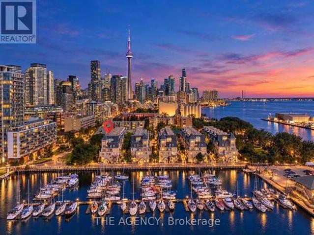 667 38 Stadium Road, Toronto, ON, M5V 3P4 townhouse for sale | Listing ID C14027 | Royal LePage