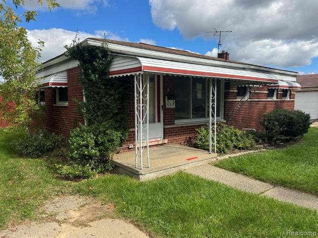 667 Riverside Street