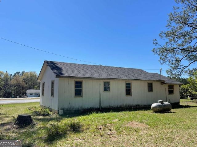 6689 McRae Highway