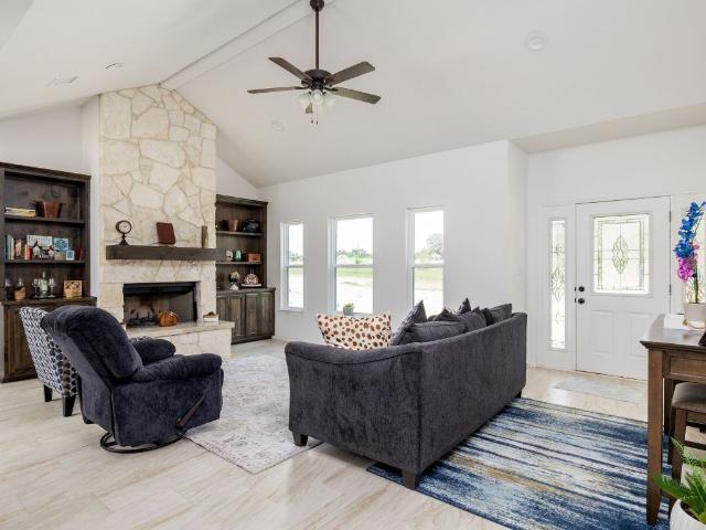 668 Fairview Drive, Rockdale, US, TX