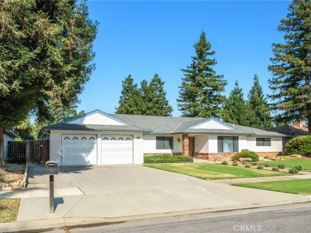 6697 N Teilman