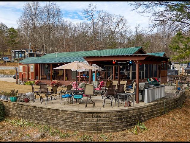 669 N Fleetwood Lane