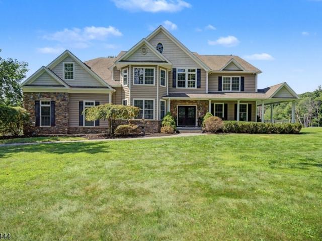 66 Upper Hibernia Rd