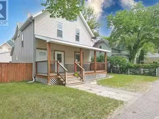 66 Athabasca Street W, Moose Jaw, SK, S6H 2B5 commercial for.