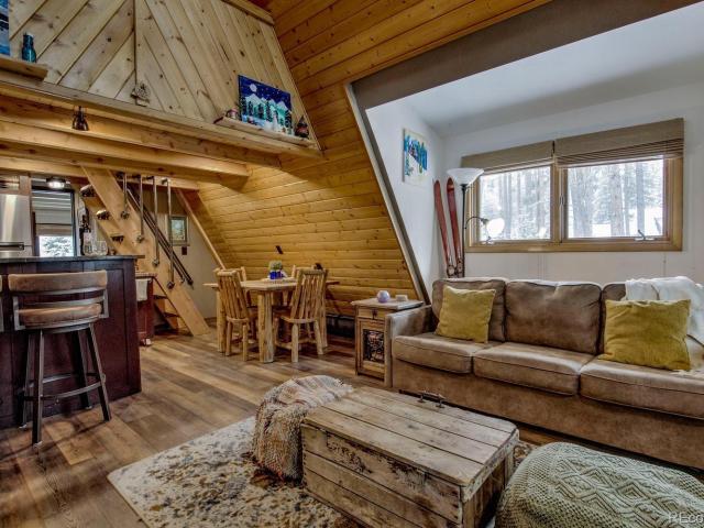 66 Creekside Drive