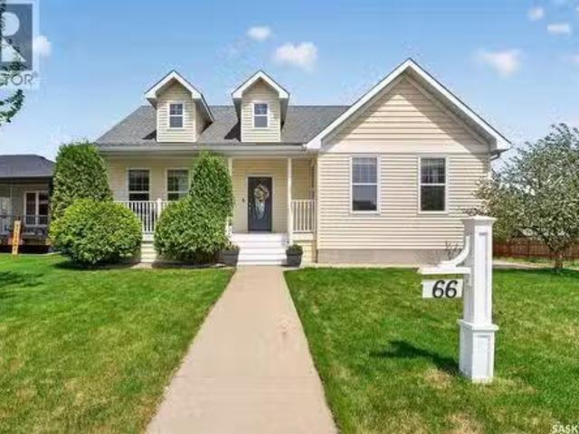 66 Everton Crescent, Moose Jaw, SK, S6K 0A3 house for sale.