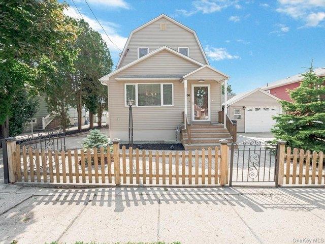 66 Fairmount St, Valley Stream, NY 11580