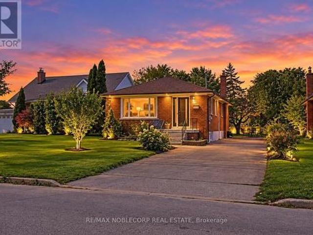 66 Gooderham Drive, Toronto, ON, M1R 3G7 house for sale | Listing ID E13822 | Royal LePage