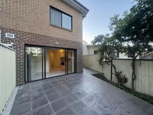 6/6 Heron Close, Watanobbi Apartment for rent Listed by Kelle.