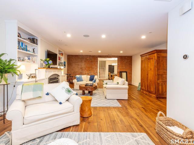 66 High Street Unit 3, Guilford, US, CT