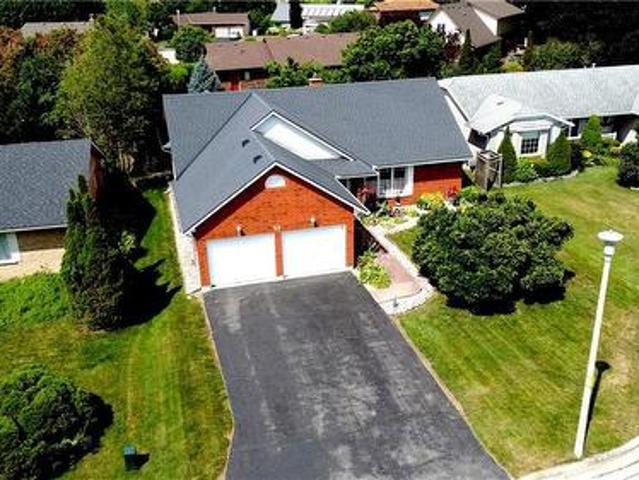66 John Street, Port Dover, ON, N0A 1N7 house for sale | Listing ID 40850 | Royal LePage