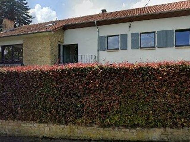 66 m2 apartment for rent in Virton