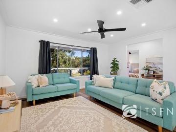 66 Maple St, Golden Square