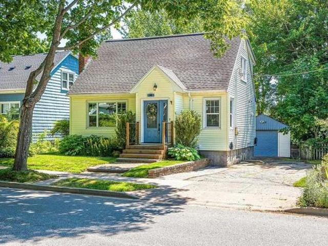 66 Newcastle Street, Dartmouth, NS, B2Y 3M5 house for sale | Listing ID 202617 | Royal LePage