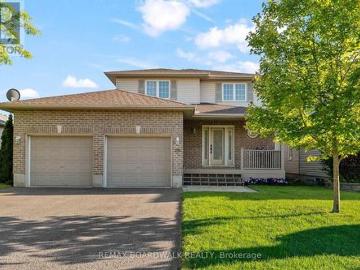 66 Short Road, Arnprior, ON, K7S 3X9 house for sale | Listing ID X13468 | Royal LePage