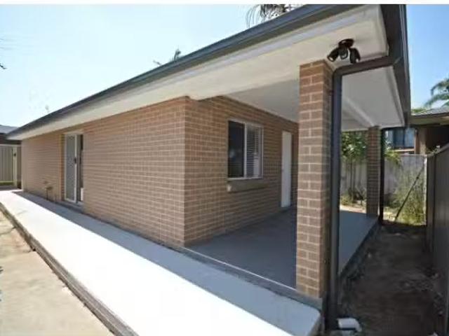 66a Montgomery Road, BONNYRIGG House for rent Listed by Yousi.