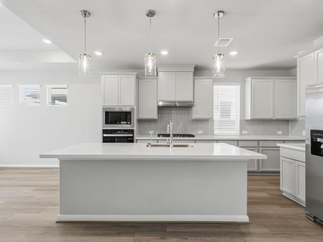 6705 Hillside View Lane