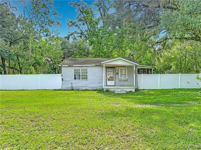 6708 16th St Unit 1, Zephyrhills, FL 33542