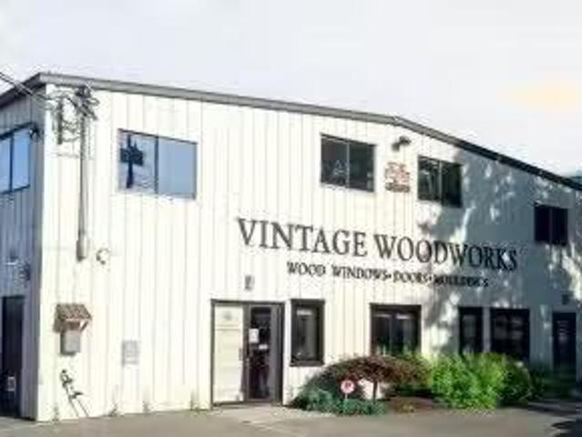 6701 Oldfield Rd, Central Saanich, BC, V8M 2A1 commercial fo.