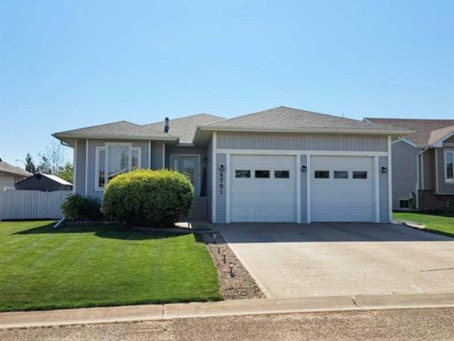 6701 41 Avenue, Stettler, AB, T4K 1L1 house for sale | Listing ID A2298 | Royal LePage