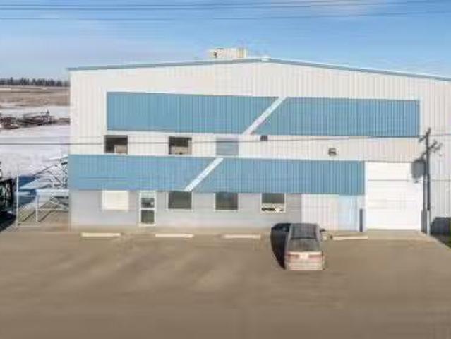 6702 & 6706 44 Avenue, Ponoka, AB, T4J 1J8 commercial for sa.