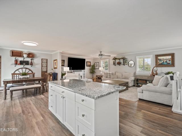 670 Grandview Drive