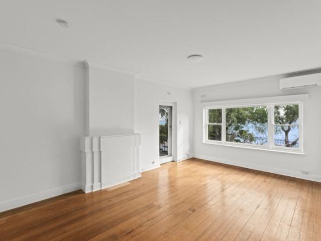 6/70 Eastern Beach Road, Geelong