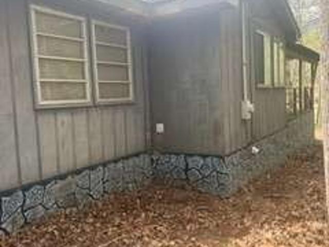 670 Ruby Lake Dr, Hiawassee, GA 30546