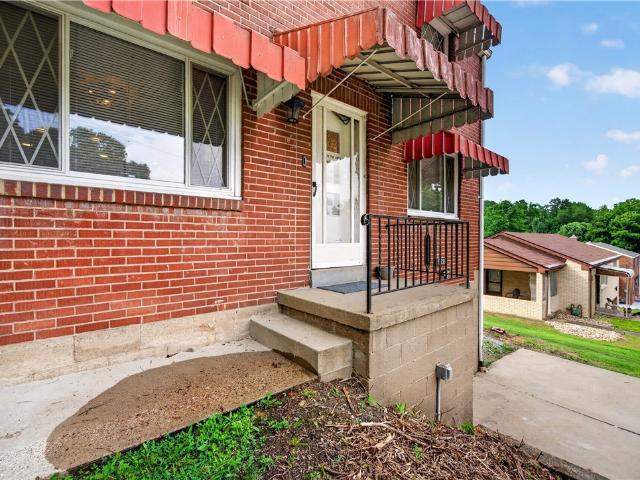 6714 Highland Ave