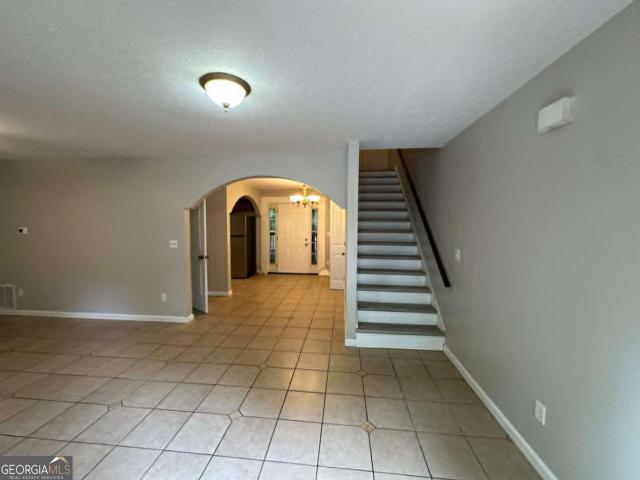 6717 Lakewood Drive