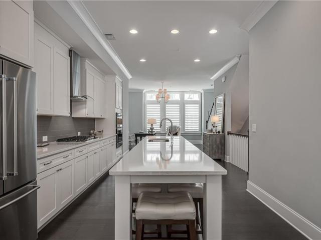 6719 Encore Boulevard