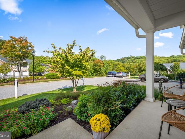 6713 Fairford Lane