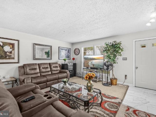 6724 Mountain Lake Place