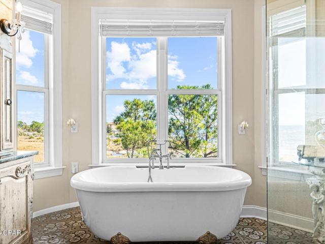 6724 Yacht Club Drive, Panama City, US, FL