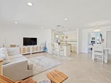 6725 Roxbury Dr, Sarasota, FL 34231 | MLS #A4682